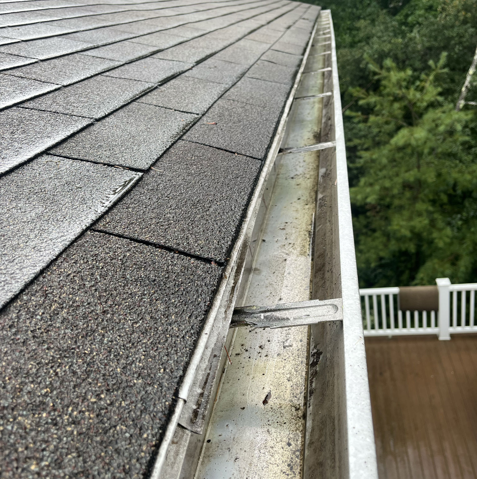 Gutter Cleaning after CleanME