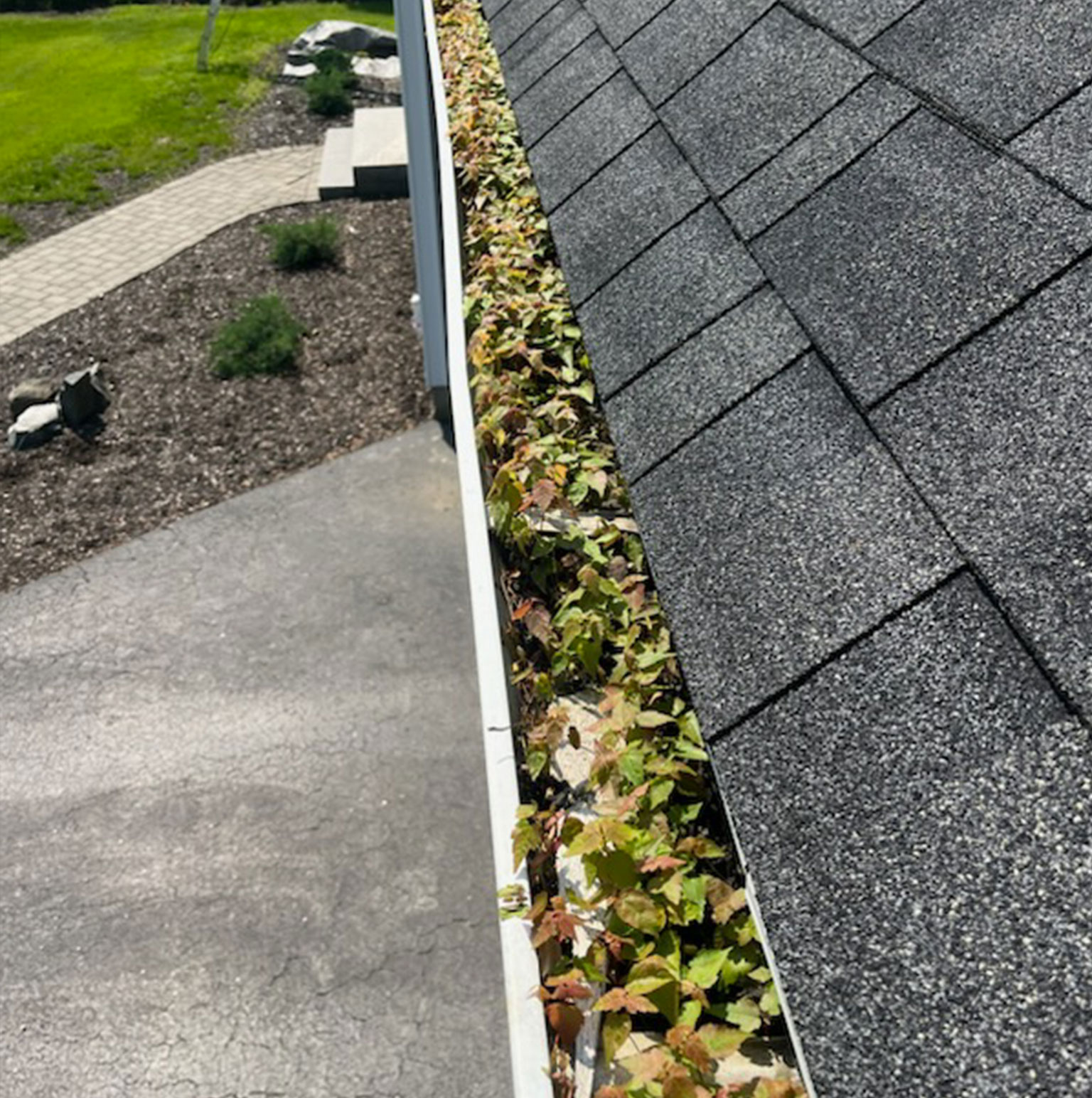 Gutter Cleaning before CleanME